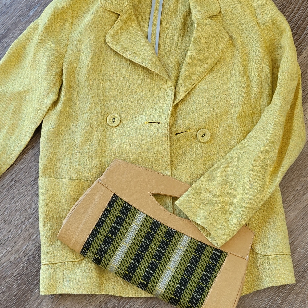 Blazer - Picture 6 of 7